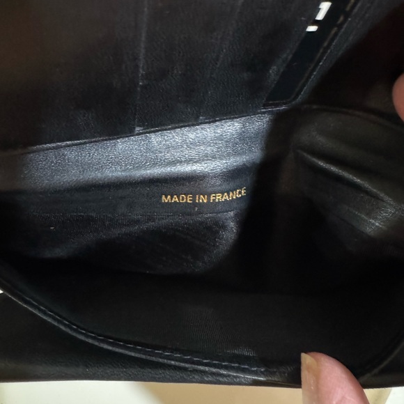 CHANEL Black Caviar Leather Wallet - Picture 4 of 16